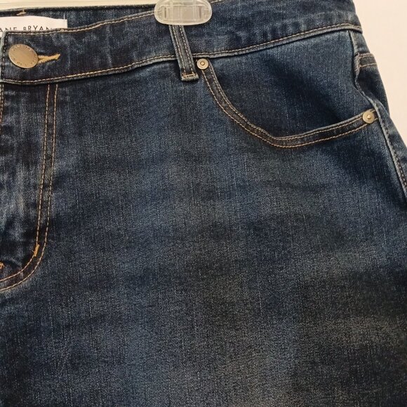 Lane Bryant Jeans Womens 18 Blue Mid Rise Boyfriend Capri Flex Magic Waistband - Picture 5 of 6